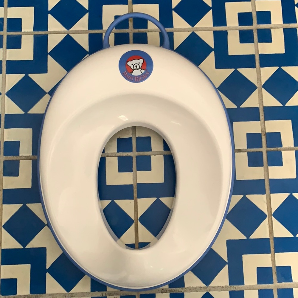 Baby Bjorn toilet trainer